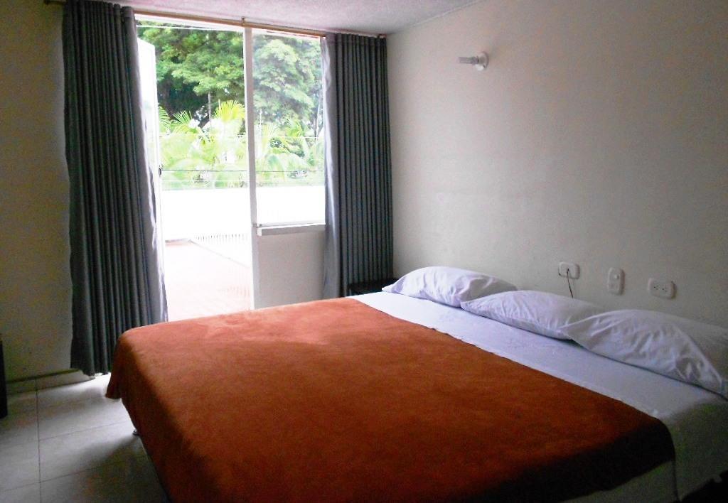 Hotel Calamo Plaza Pitalito Phòng bức ảnh